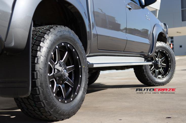 TOYOTA HILUX N70 4WD MAVERICK GLOSS BLACK MILLED ACCENTS